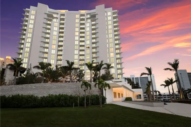 Ritz-Carlton Residences Sarasota condos