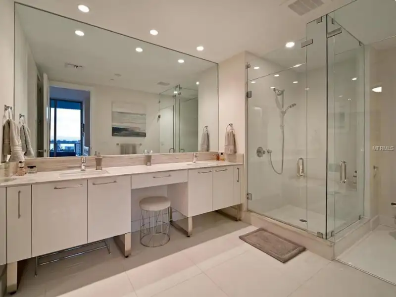 The Vue master bath